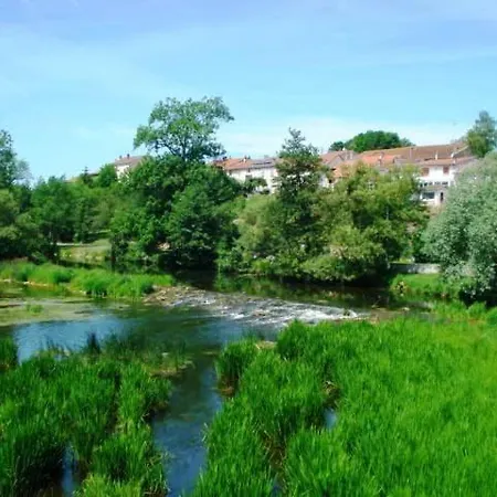 Du Ruisseau Des Cornees 度假居 *