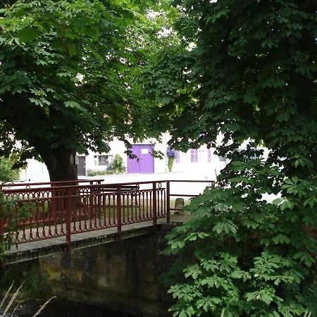 Du Ruisseau Des Cornees 度假居